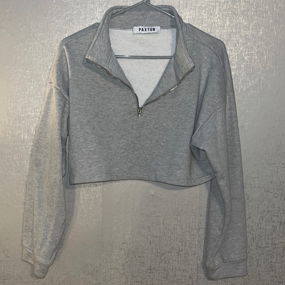 Cropped Gray Crewneck / Sweater / Hoodie